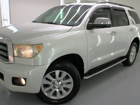 Used 2008 Toyota Sequoia Platinum image 13