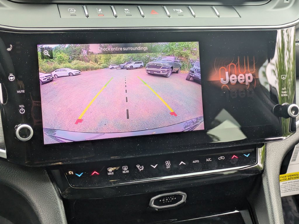 New 2026 Jeep Grand Cherokee Altitude AWD/4WD image 20