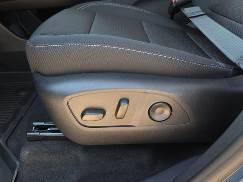 New 2026 Chevrolet Traverse LT w/ Driver Confidence Package FWD image 15