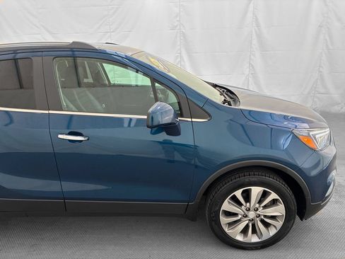 Used 2020 Buick Encore Preferred AWD/4WD image 9