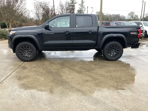 Used 2024 Chevrolet Colorado Trail Boss w/ Advanced Trailering Package image 9
