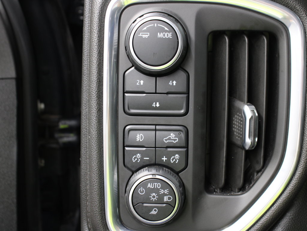 Used 2022 Chevrolet Silverado 2500 LT w/ Midnight Edition AWD/4WD image 48