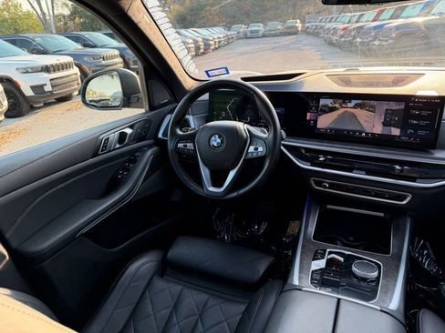 Used 2024 BMW X5 xDrive40i w/ Premium Package image 37