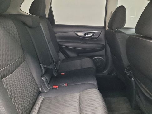 Used 2017 Nissan Rogue S AWD/4WD image 19