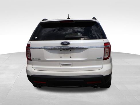 Used 2014 Ford Explorer Limited w/ Equipment Group 302A AWD/4WD image 15