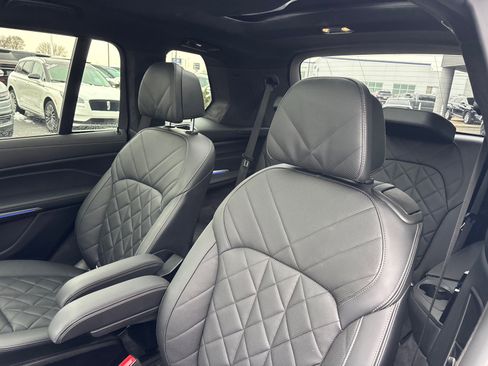Used 2023 BMW X7 xDrive40i w/ M Sport Package image 26