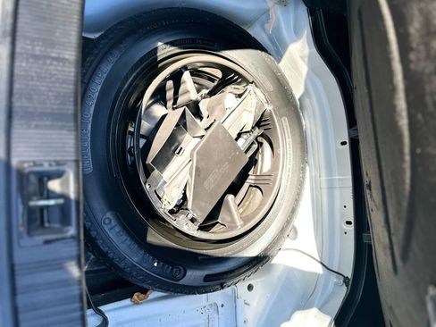 Used 2013 Mercedes-Benz C 250 C 250 Sport Sedan 4D image 10