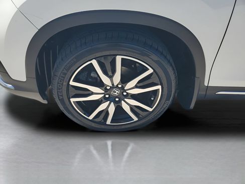 Used 2019 Honda Pilot Touring image 27