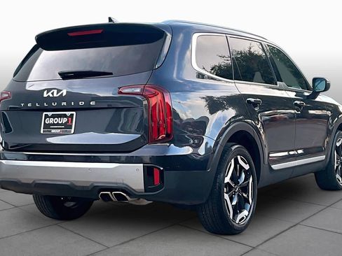 Certified 2025 Kia Telluride S FWD image 13