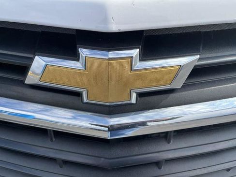 Used 2019 Chevrolet Equinox LT w/ Sun & Navigation Package AWD/4WD image 30