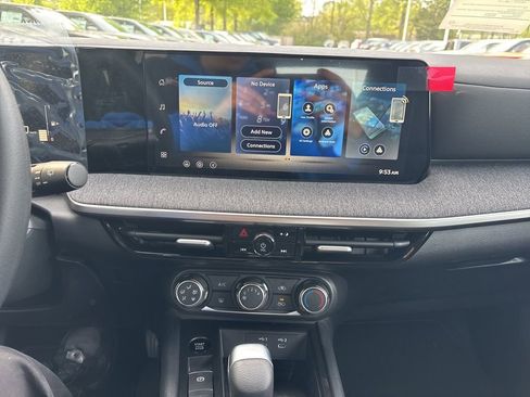 New 2026 Nissan Kicks S image 10