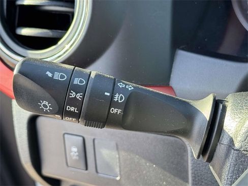 Used 2020 Toyota Tacoma TRD Off-Road w/ Technology Package image 13