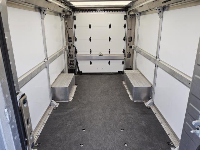 Used 2024 Chevrolet Brightdrop 600 w/ Commercial Equipment Package AWD/4WD image 6