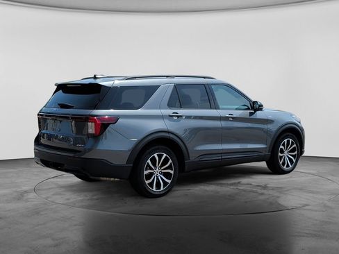Used 2026 Ford Explorer ST-Line AWD/4WD image 7