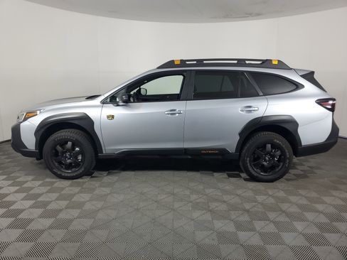 Used 2025 Subaru Outback Wilderness image 7