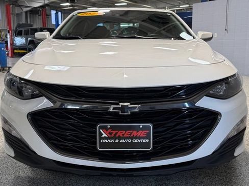 Used 2024 Chevrolet Malibu LT w/ Sport Edition FWD image 2