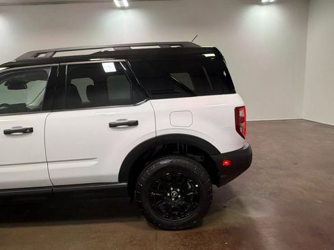 Used 2025 Ford Bronco Sport Badlands image 36