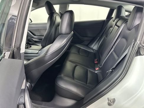 Used 2021 Tesla Model 3 Performance image 24