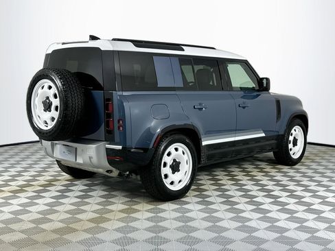 Used 2025 Land Rover Defender 110 S AWD/4WD image 5