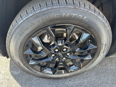 Certified 2024 Chevrolet Traverse LT w/ Midnight/Sport Edition image 8