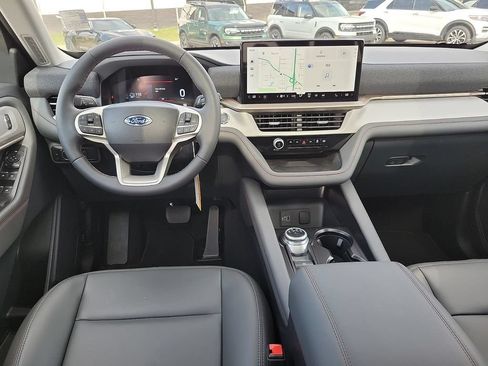 New 2026 Ford Explorer Active w/ Active Comfort Package AWD/4WD image 11