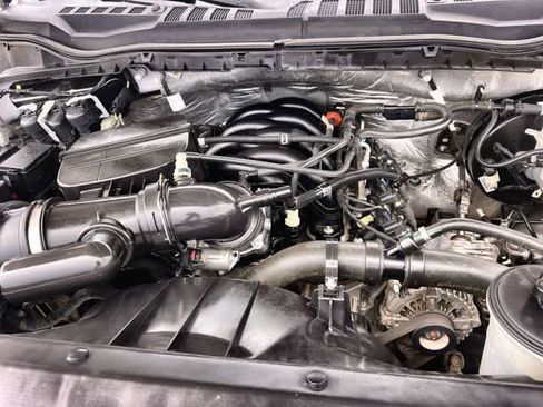 Used 2020 Ford F250 XLT w/ XLT Premium Package image 10