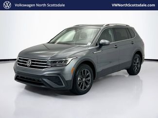 Certified 2023 Volkswagen Tiguan SE w/ Panoramic Sunroof Package video 1