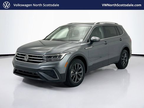 Certified 2023 Volkswagen Tiguan SE w/ Panoramic Sunroof Package image 1