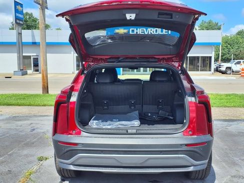 New 2025 Chevrolet Blazer EV LT image 13