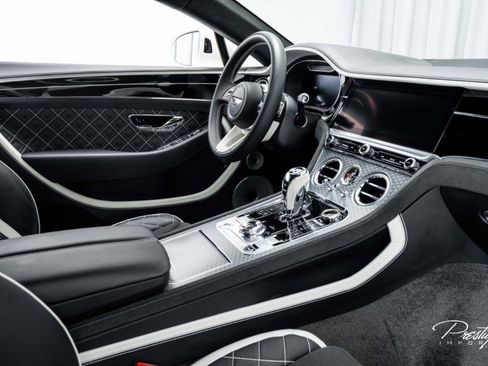 Used 2024 Bentley Continental GT Speed image 39