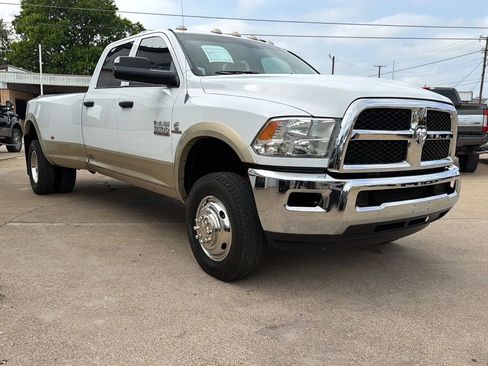 Used 2014 RAM 3500 Tradesman w/ Chrome Appearance Group AWD/4WD image 4