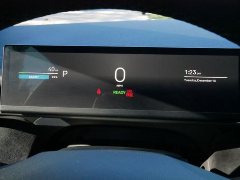 Used 2023 Fisker Ocean Extreme image 21