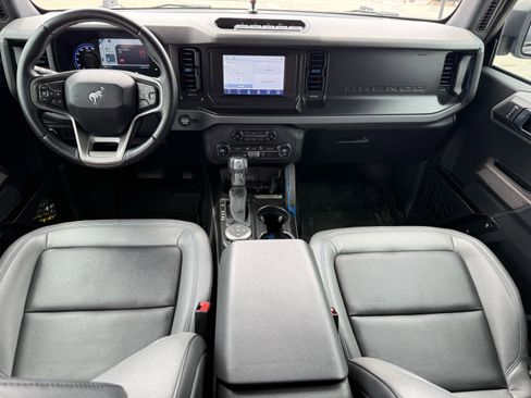 Used 2021 Ford Bronco Black Diamond w/ Sasquatch Package AWD/4WD image 13