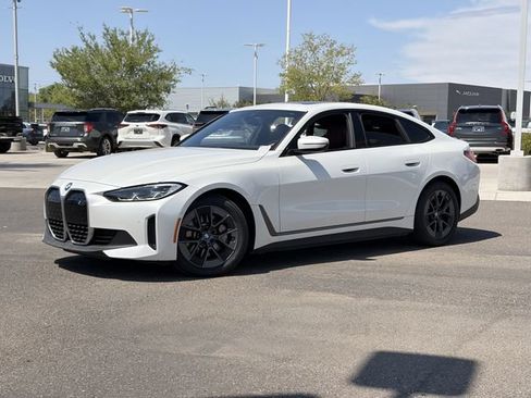 Used 2023 BMW i4 eDrive35 w/ Premium Package RWD image 2