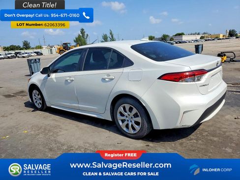 Used 2020 Toyota Corolla LE FWD image 3