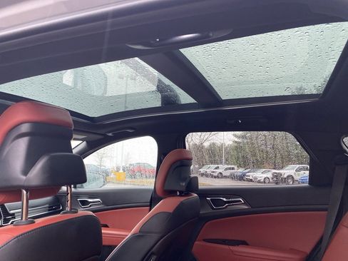 Used 2024 Kia Sportage SX image 23