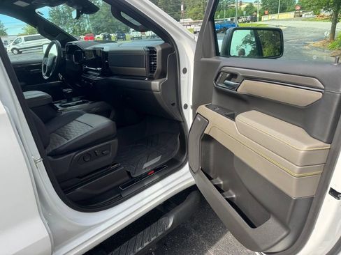 Certified 2024 Chevrolet Silverado 1500 ZR2 w/ Technology Package AWD/4WD image 10