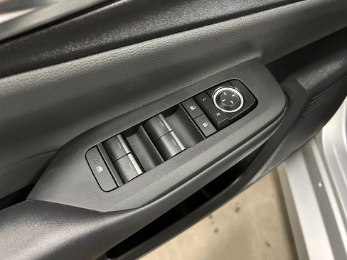 Used 2024 Toyota Prius XLE image 14