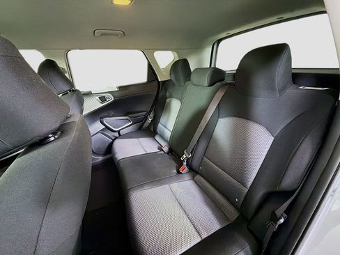 Used 2023 Kia Soul S FWD image 19