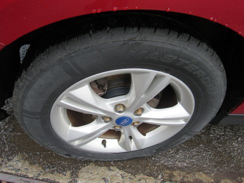 Used 2012 Ford Focus SE FWD image 18