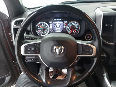 Used 2022 RAM 1500 Big Horn AWD/4WD image 7