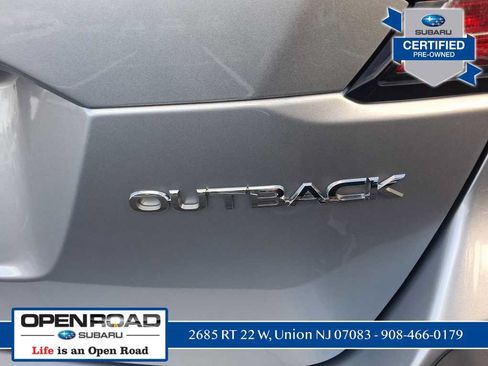 Used 2025 Subaru Outback AWD/4WD image 6