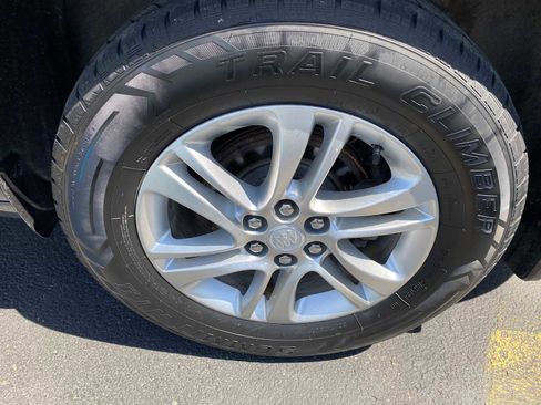 Used 2018 Buick Enclave Essence AWD/4WD image 44