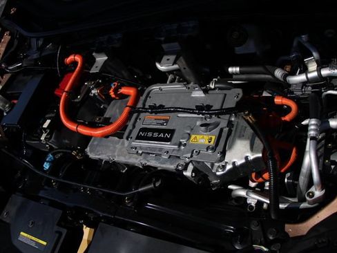 Certified 2024 Nissan Ariya AWD image 37