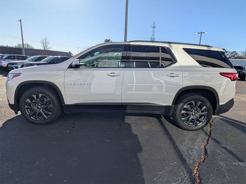 Used 2020 Chevrolet Traverse RS w/ LPO, Cargo Package image 7