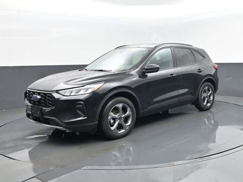 Used 2025 Ford Escape ST-Line AWD/4WD image 2