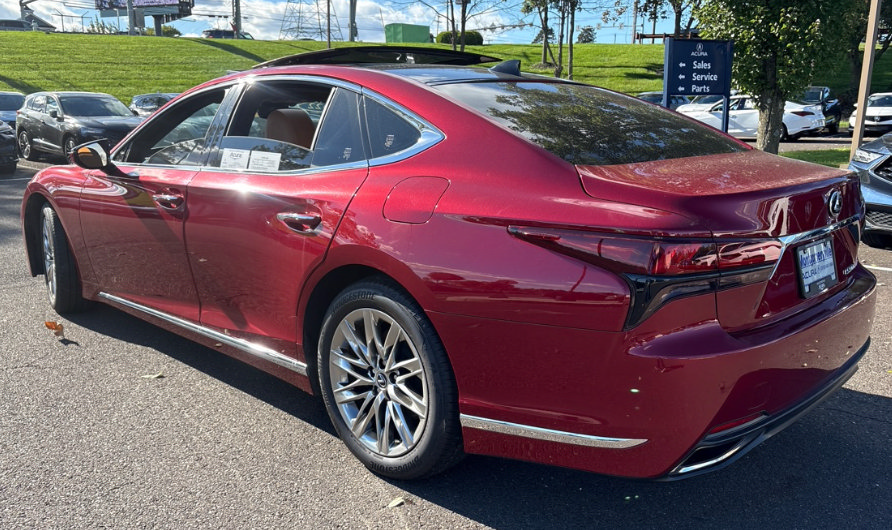 Used 2022 Lexus LS 500 AWD w/ Interior Upgrade Package image 6