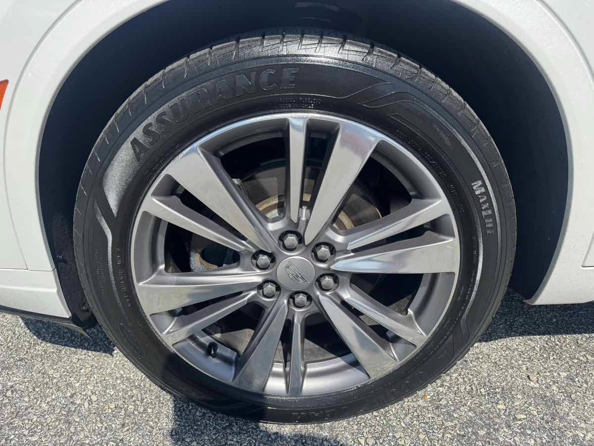 Used 2020 Cadillac XT6 Premium Luxury FWD image 36