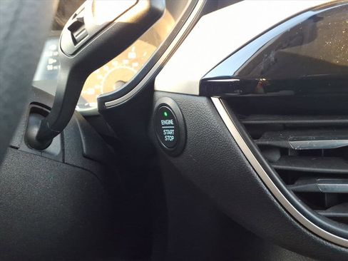 Certified 2022 Ford Escape SE image 23