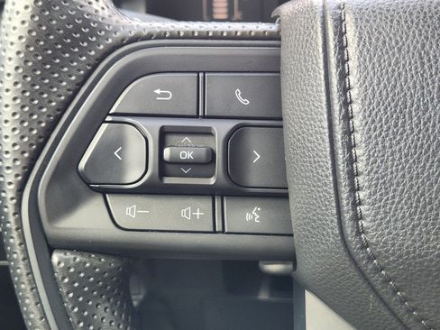 Used 2024 Toyota Tacoma SR AWD/4WD image 21